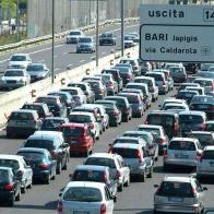 Domenica di fuoco sulle autostrade il giorno più difficile del controesodo