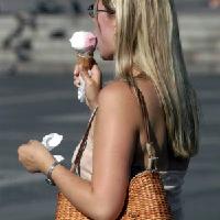 Caldo, allerta in sei cittá Bollino rosso a Roma